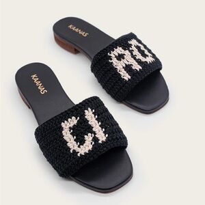 NWT KAANAS Serin Slide Sandals - Black - Size 5